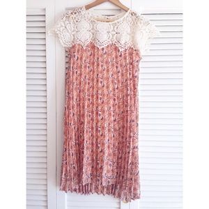 Floral lace dress